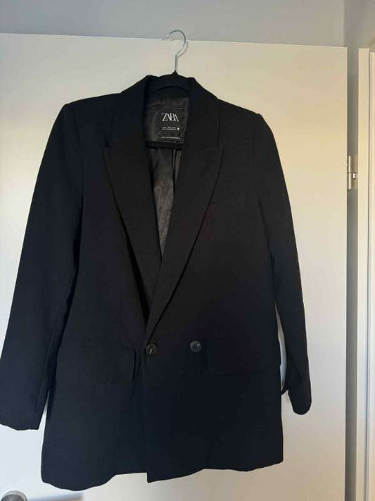 zara svartur blazer
