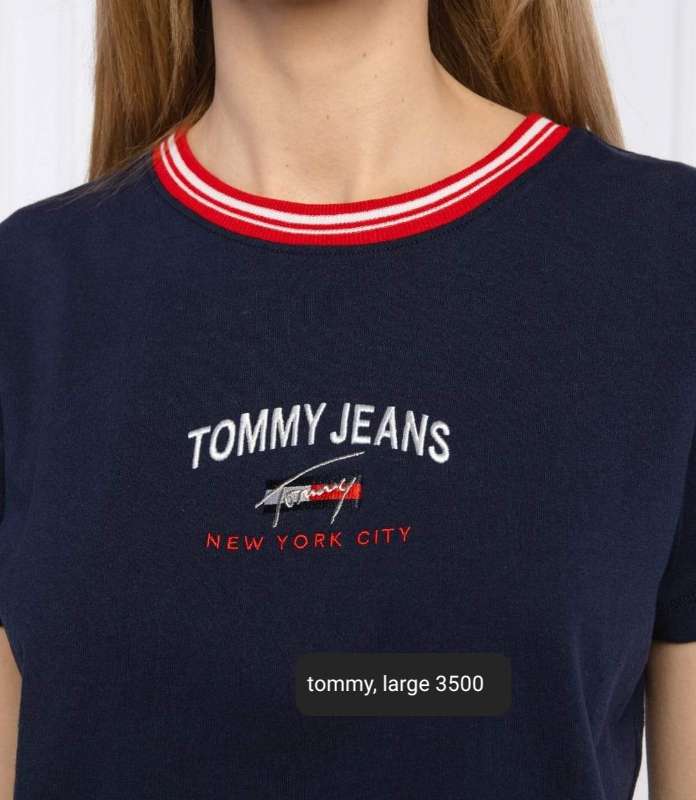 Tommy croptop onotaður