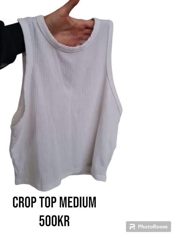 Plt crop hvitur