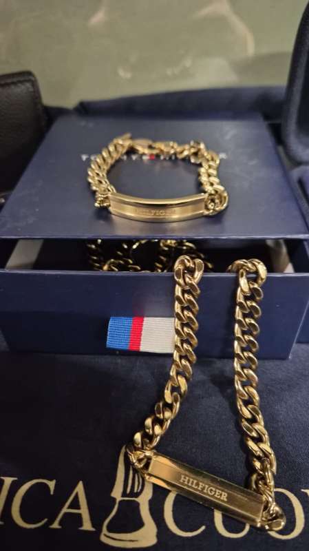 Tommy Hilfiger sett gull
