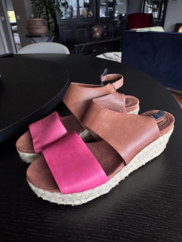 Clarks sandalar
