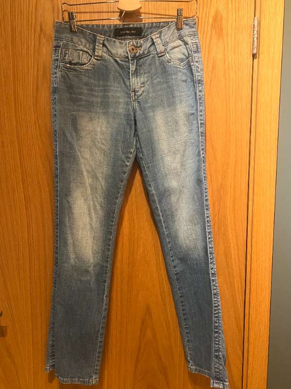 CALVIN KLEIN JEANS