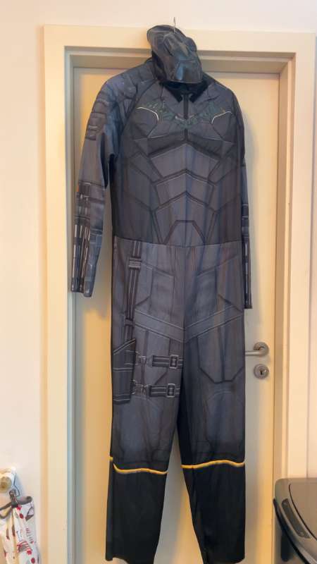 Batman Costume ( mask incl.)