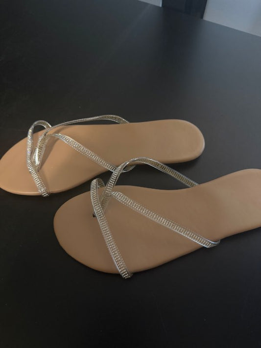 Sandalar