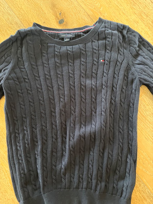 Tommy Hilfiger peysa