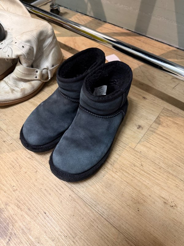 Uggs