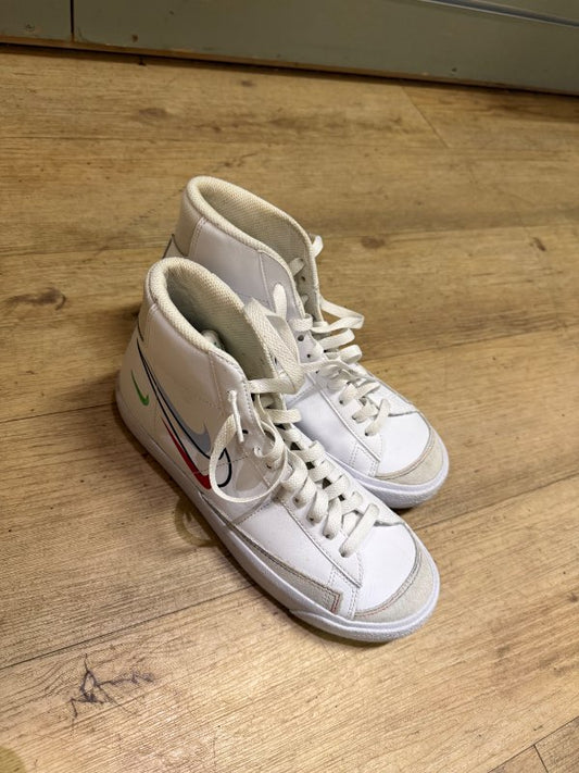 Nike Retro Skór
