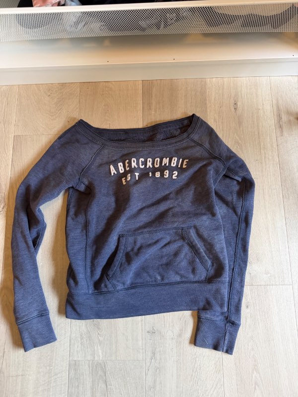 Vintage abercrombie peysa