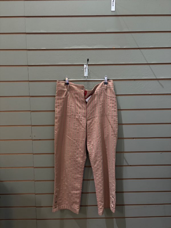 Striped capri bleikar buxur