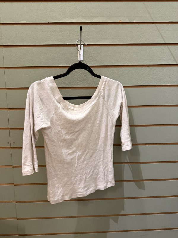 3/4 sleeve boatneck brandy melville toppur