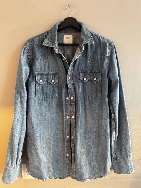 Levis gallaskyrta