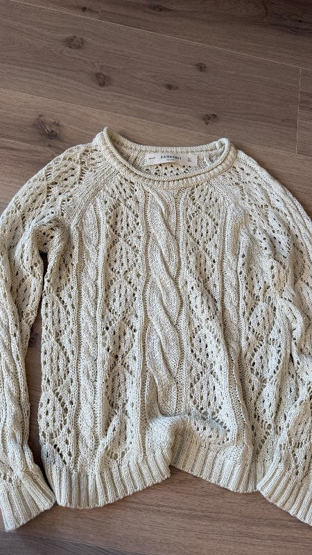 Zara knit peysa