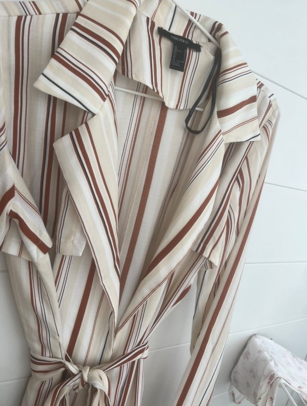Beige röndóttur kimono