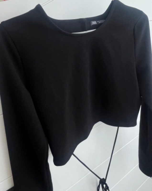 Svartur backless langermabolur Zara