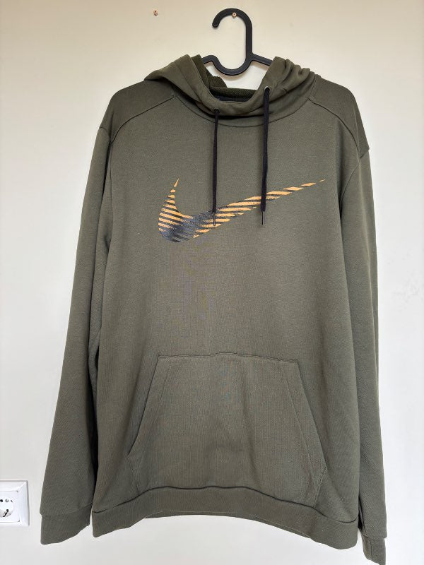Nike hettupeysa græn
