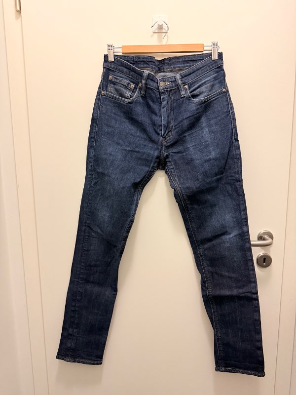Levi's