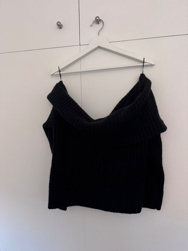 Abercrombie & Fitch svört peysa