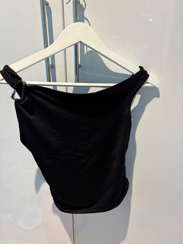 Bershka svartur bolur