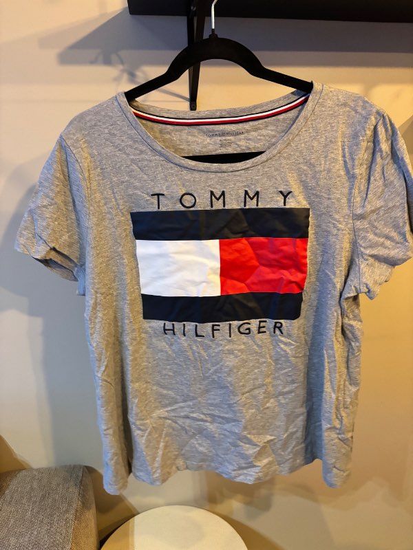 Grár Tommy Hilfiger bolur