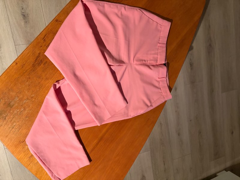 Dorothy Perkins buxur bleikar