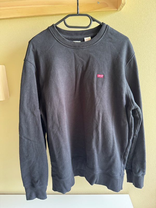 Levis crewneck