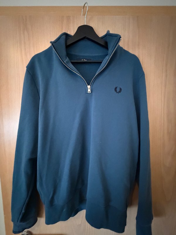 Fred Perry Peysa