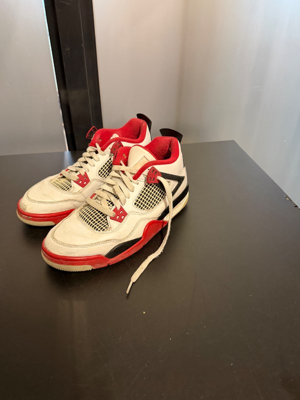 Jordans 4 skór