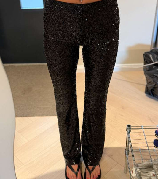 Zara svartar pallíettubuxur