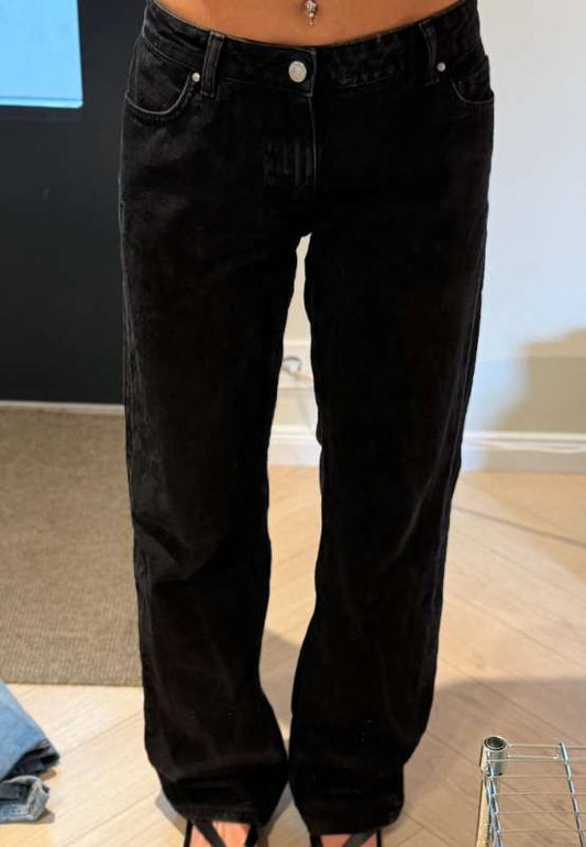 Svartar gallabuxur