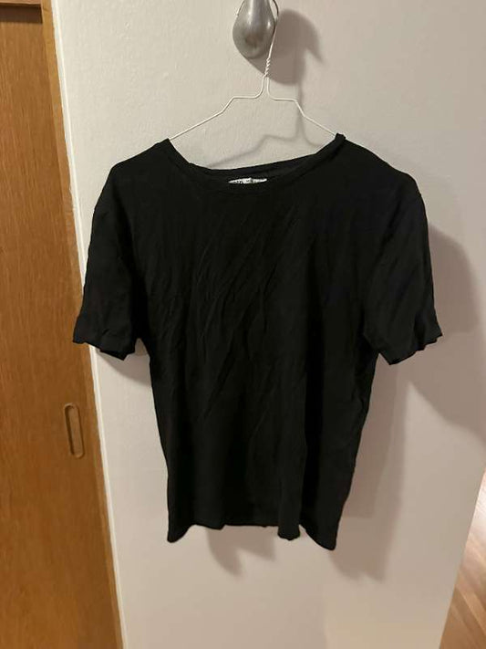 T-shirt svartur