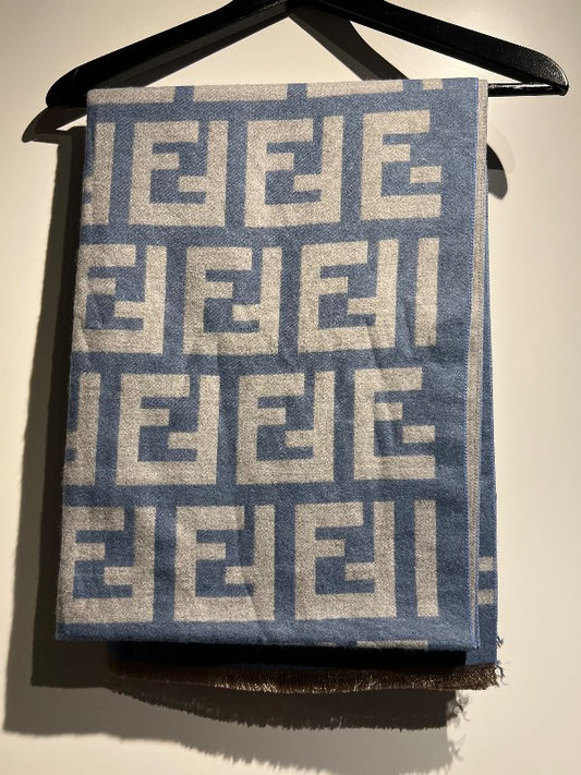 Blár/grár trefill