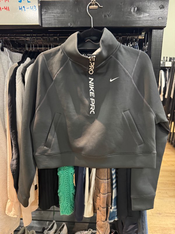 Nike Pro hálfrennd æfingapeysa