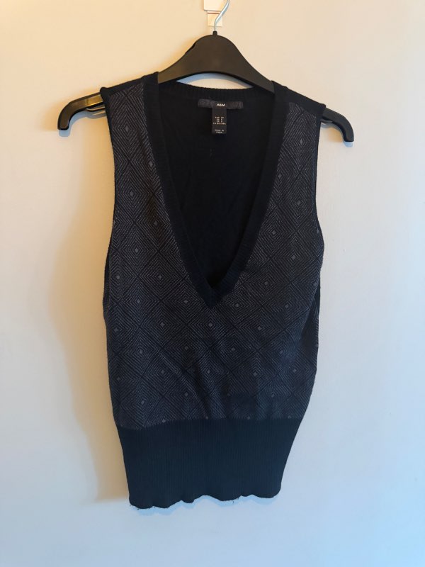 H&M peysuvesti svart/grátt