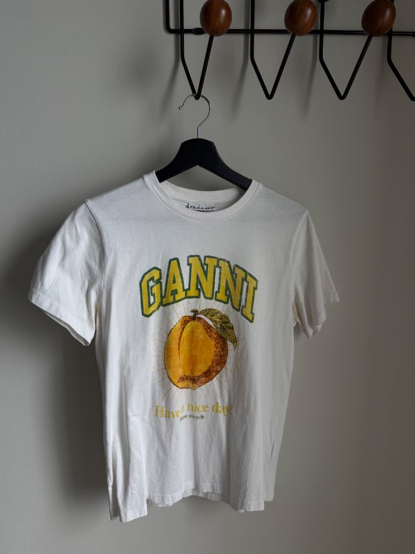 Ganni stuttermabolur