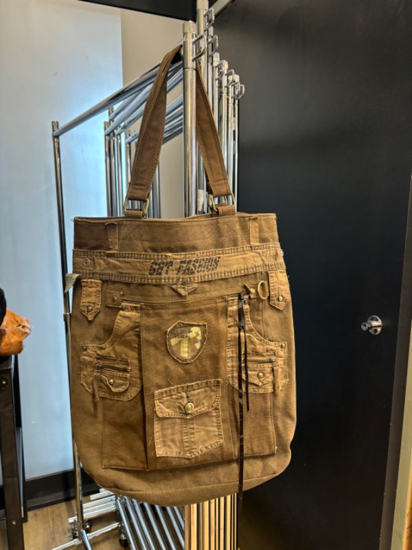 Tote bag