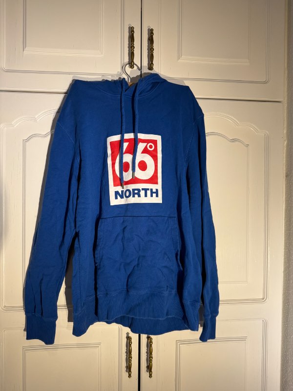 66 Norður hettupeysa