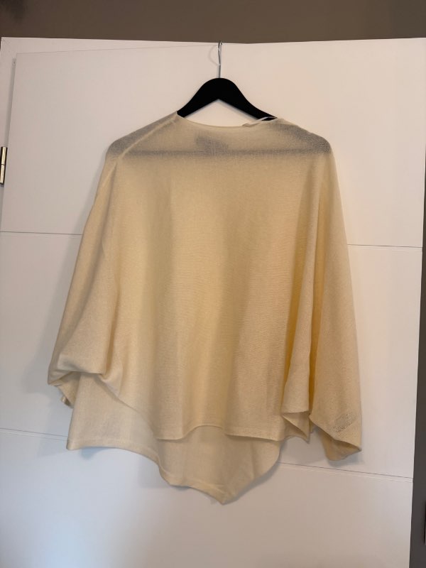 Zara poncho