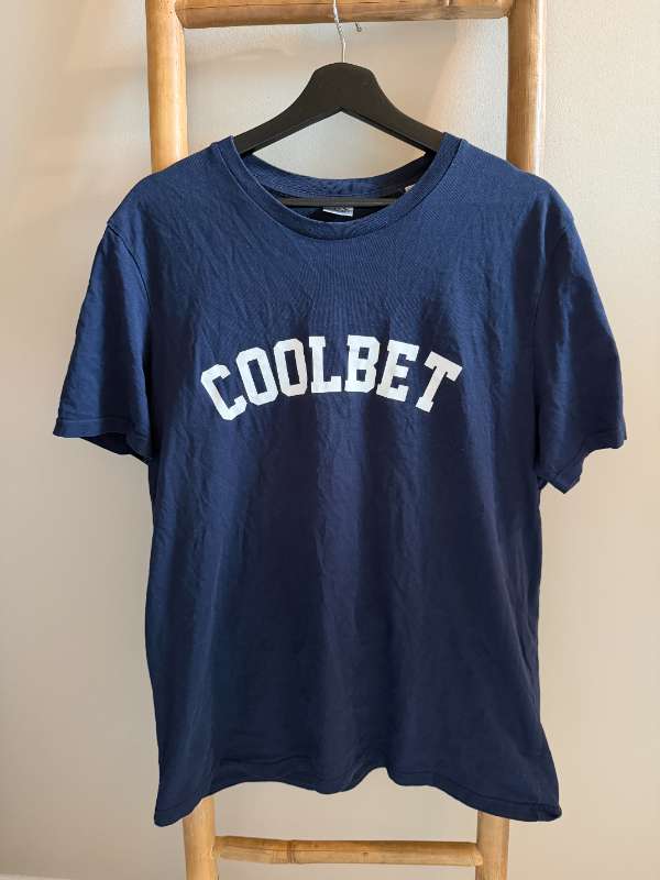 Blár Coolbet Bolur