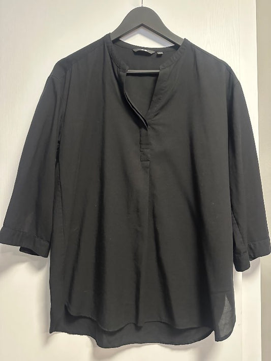 Skyrta- uniqlo