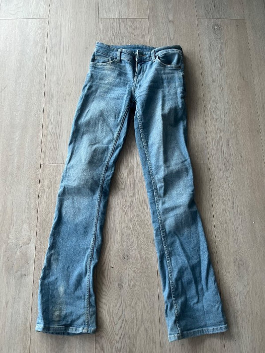 Bershka lower i se blar
