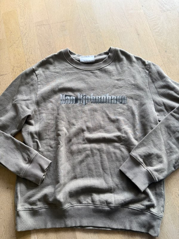 Han Kjøbenhavn crewneck peysa, grá