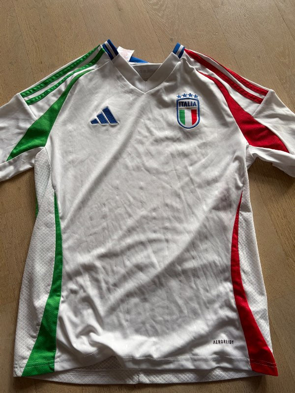 Ítalía away 2024