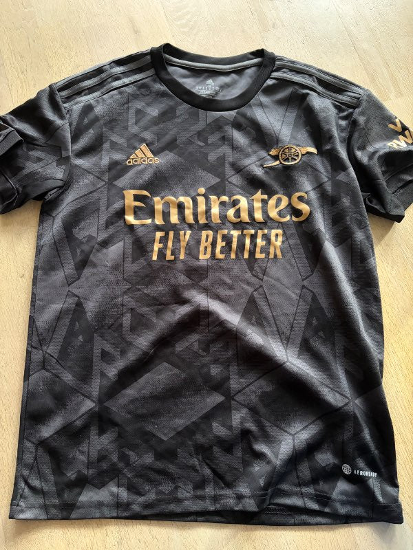 Arsenal away 22/23