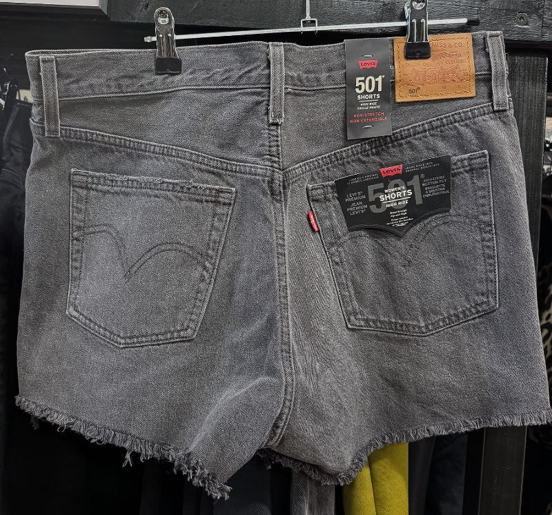 NEW Levis 501 shorts 31