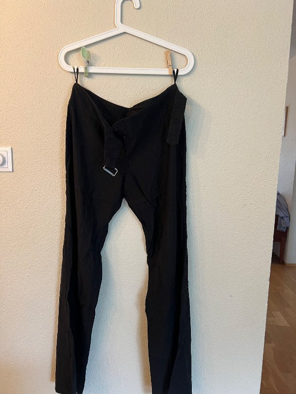 Svartar buxur low waist