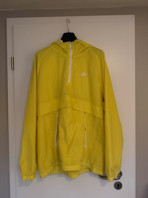 NIKE - anorakkur gulur