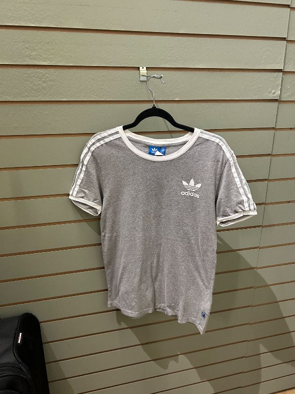 Adidas bolur