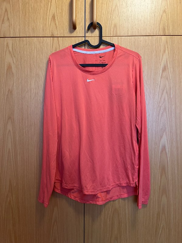 Nike hlaupabolur peach