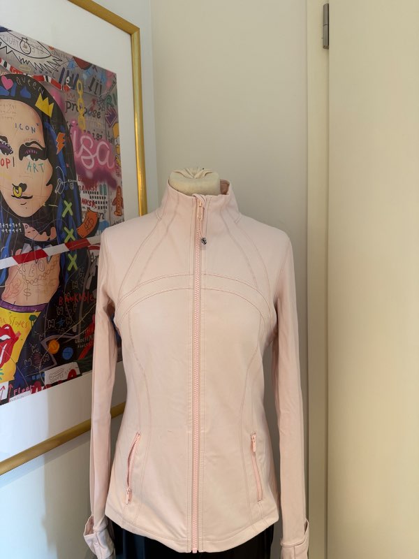 Lululemon define zip up