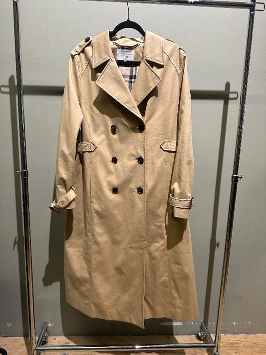 Trench Coat Hobbs